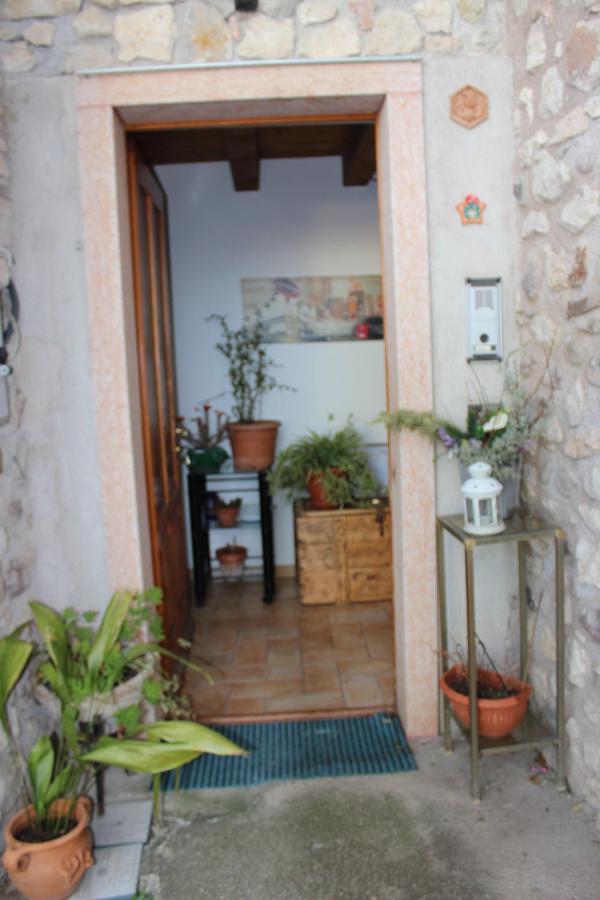 Lovelyflat II Albisano Apartment Torri Del Benaco Exterior photo